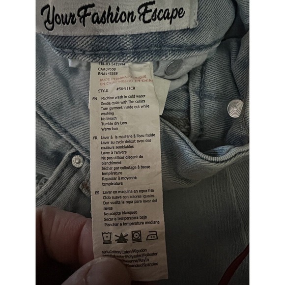 Colombia Refuge Denim Jeans Ultra High Curvy Jr Size 11 Lightwash Distressed - Picture 14 of 16